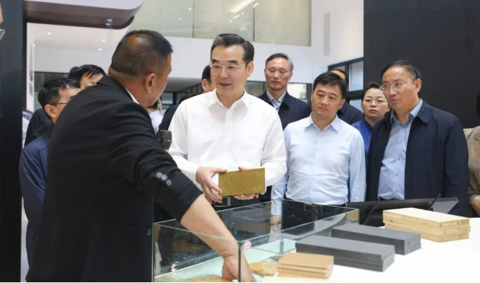 全市2026年第一次重特大产业项目攻坚拉练举行(图1)